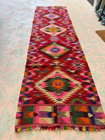Vintage Runner