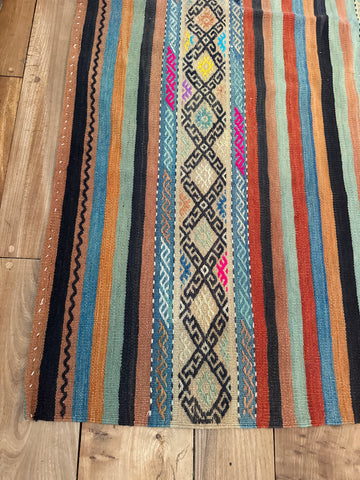 Beautiful vintage Kilim rug