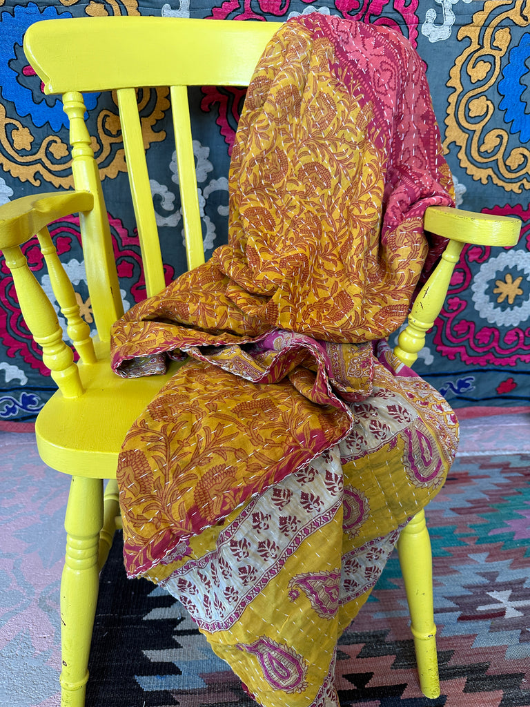 Vintage Kantha Throw punica