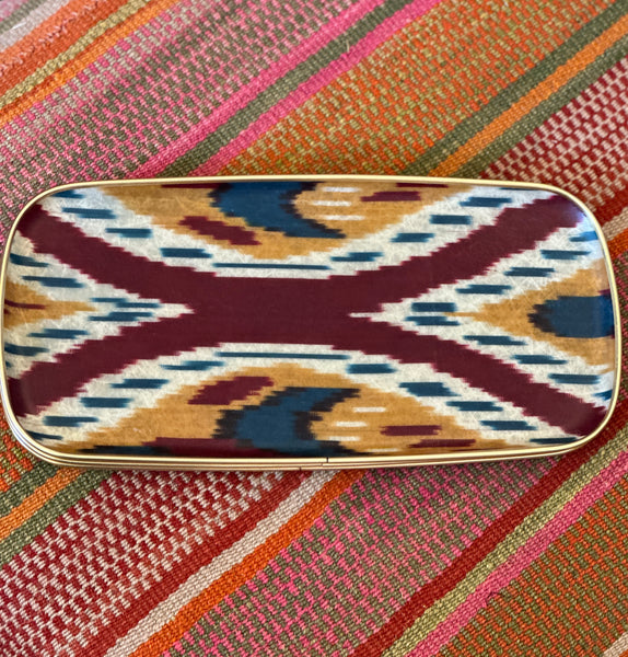 Ikat silk fibreglass tray