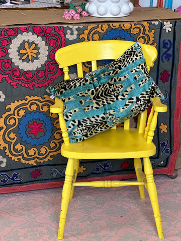 🐅New Tiger Velvet ikat Cushion🐅