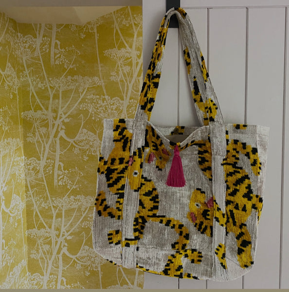 Tiger - Velvet ikat chuck it all in bag