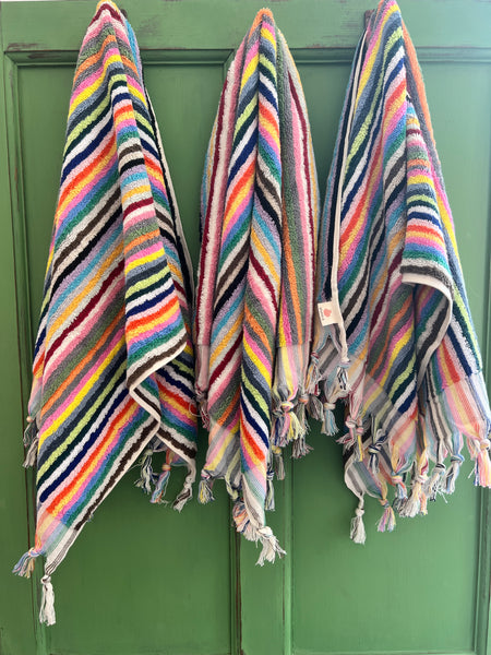 Multi coloured hand 2025 towels