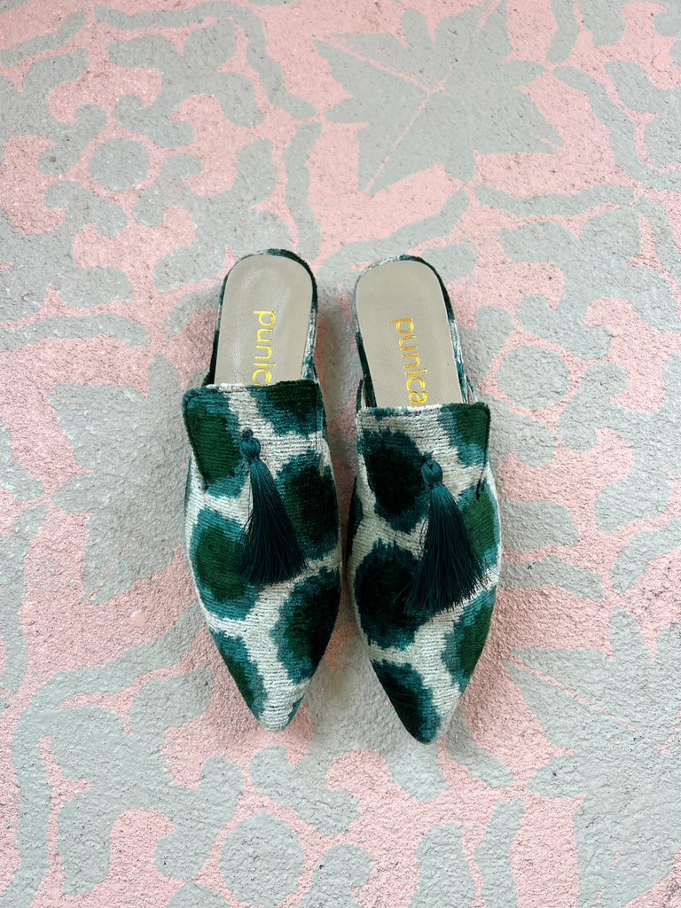 🌷Emerald Velvet Ikat mule