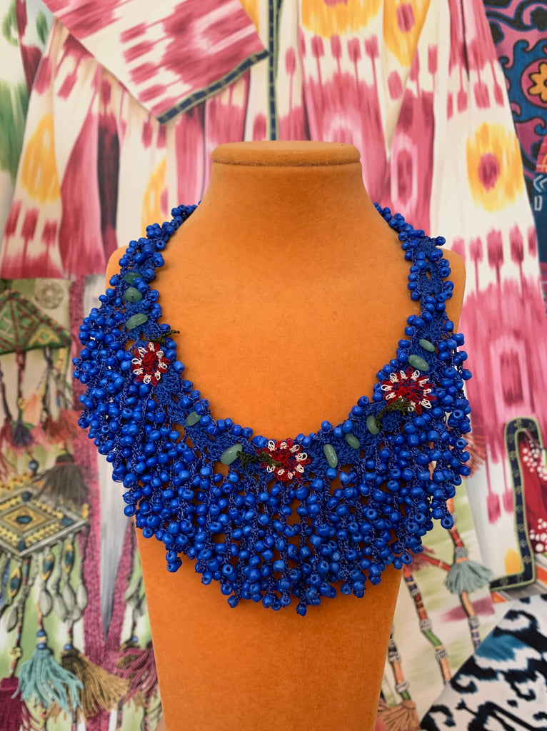 Royal blue hotsell chunky necklace
